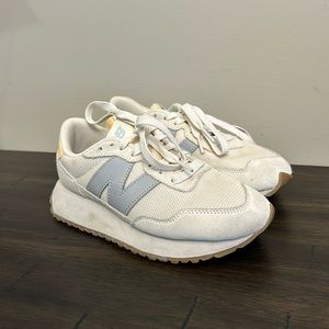 New Balance 237’s